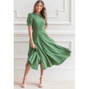 Rachel Parcell Crepe Midi Dress